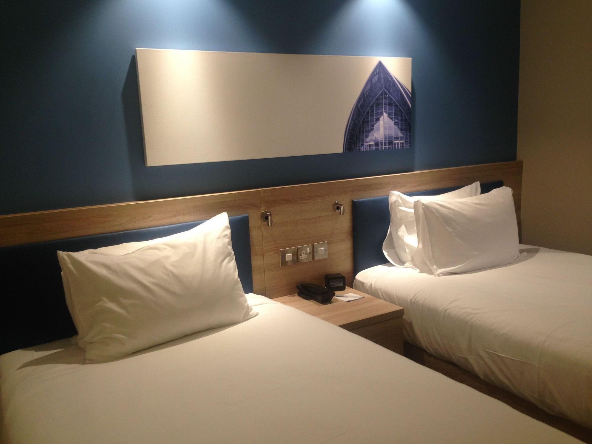 Hampton By Hilton Glasgow Central Ngoại thất bức ảnh
