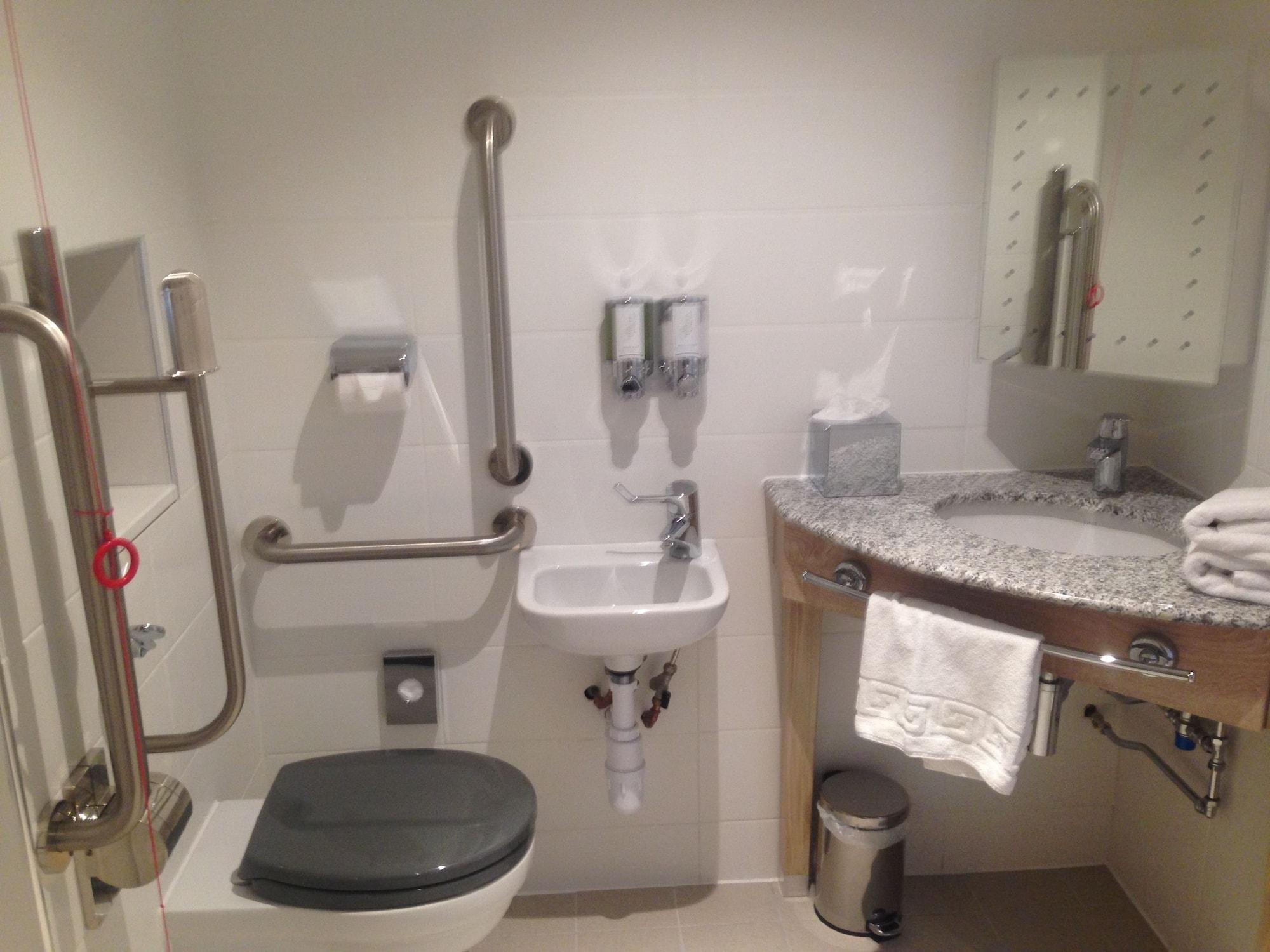 Hampton By Hilton Glasgow Central Ngoại thất bức ảnh